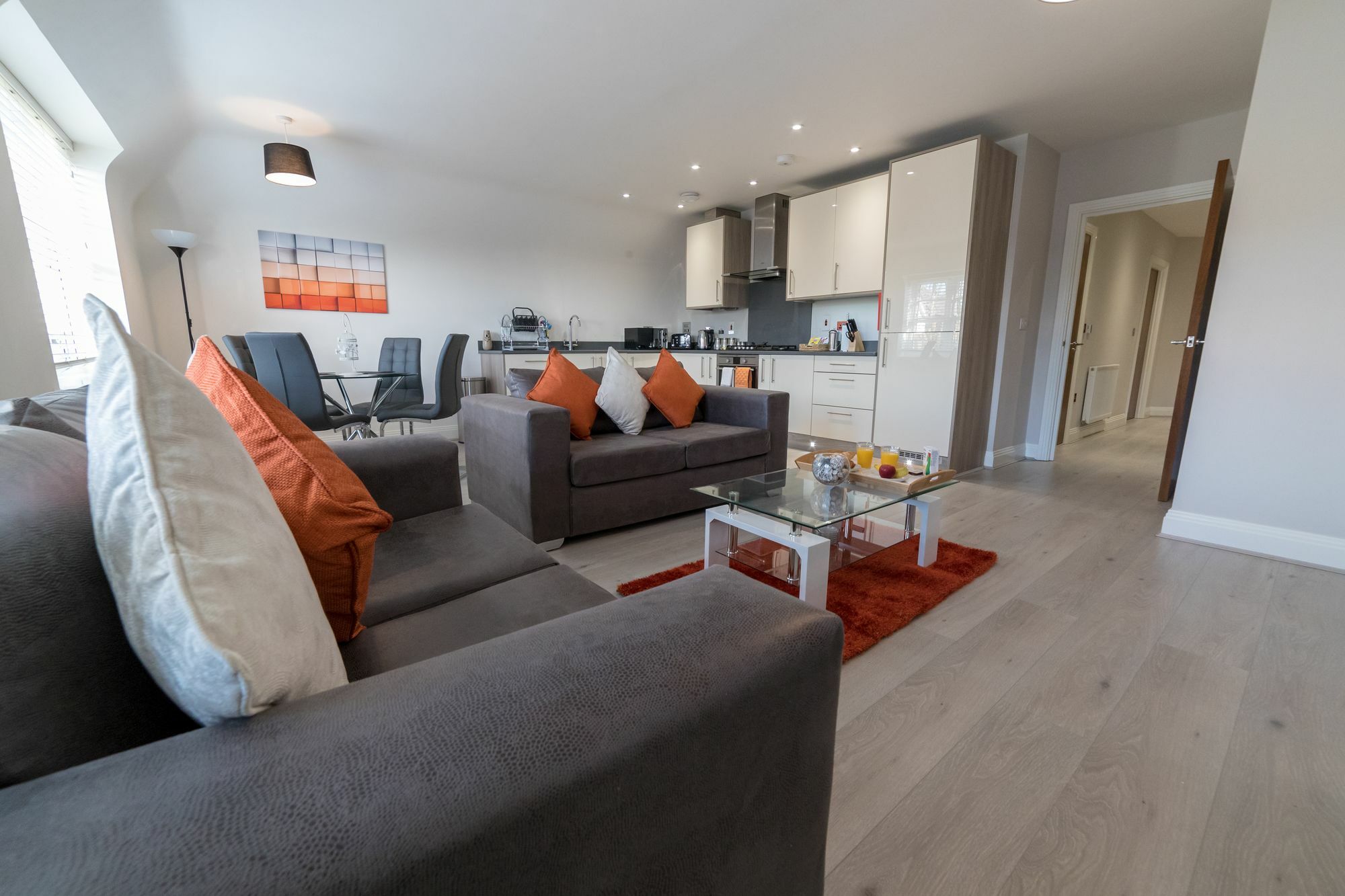 Helios Court Penthouse Serviced Apartment By Ferndale Maidenhead Buitenkant foto